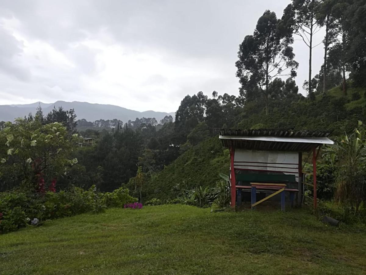 Finca Cafetera el Coral Jardín Exterior foto
